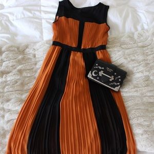 BCBGMAXAZRIA Colorblock Midi Dress
